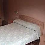 Hotel Manises מניסס
