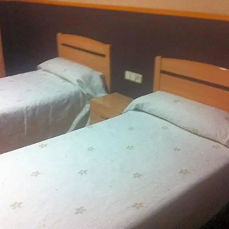 Hotel Manises מניסס