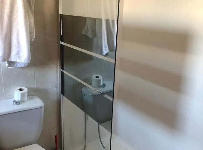 Hotel Manises مانيسيس