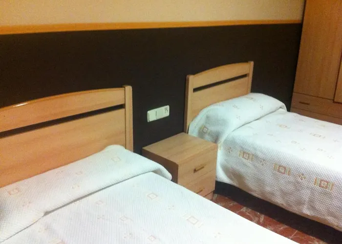 Hotel Manises فندق مانيسيس